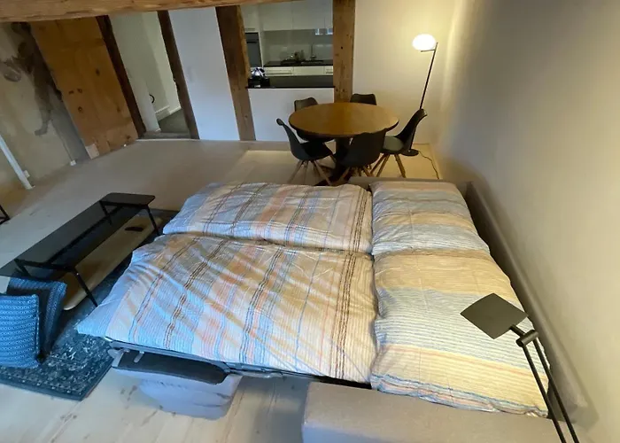 A Knight\'S Splendid Apartment
